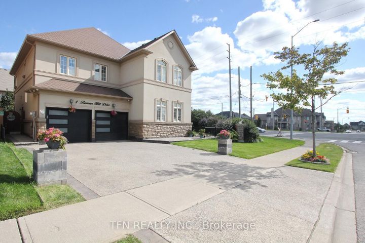 Photo 1 at 1 Beacon Hill Drive, Credit Valley, Brampton