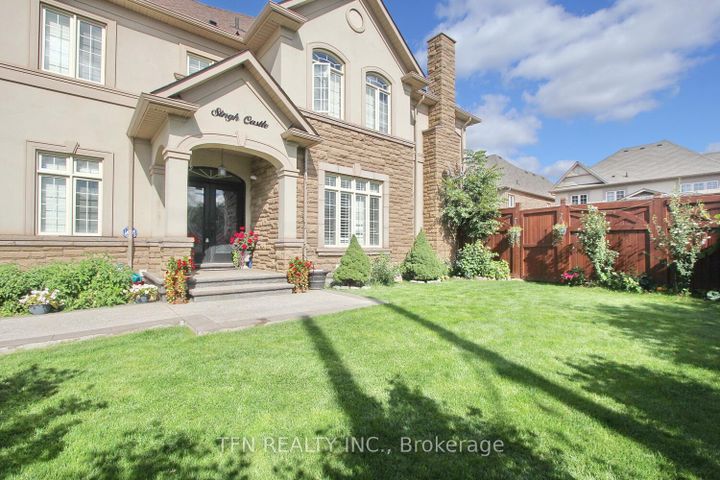 Photo 4 at 1 Beacon Hill Drive, Credit Valley, Brampton