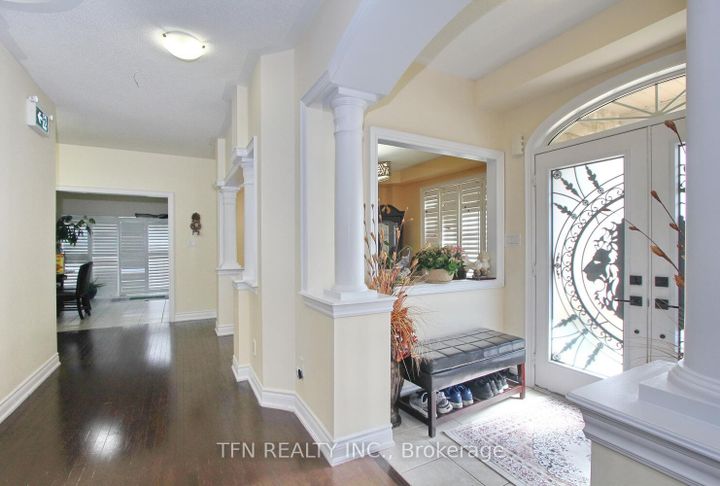 Photo 13 at 1 Beacon Hill Drive, Credit Valley, Brampton