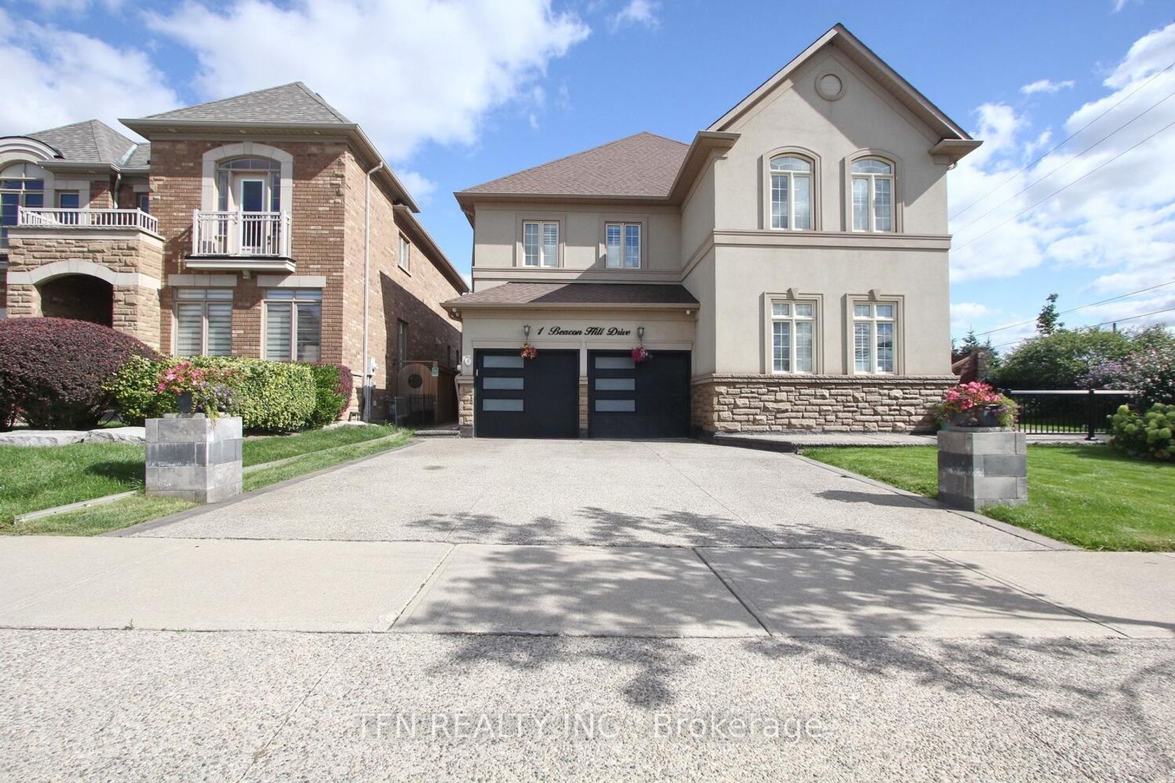 1 Beacon Hill Drive, Credit Valley, Brampton 2