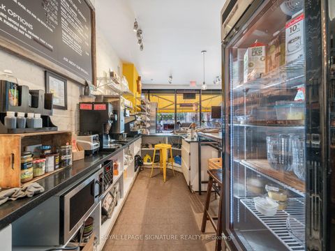 Photo 12 at 725 Dovercourt Road, Little Italy, Toronto