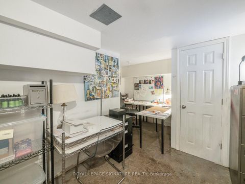 Photo 14 at 725 Dovercourt Road, Little Italy, Toronto