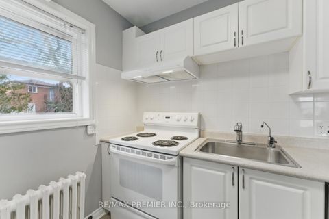 Photo 9 at 9-11 Bracebridge Avenue, Lumsden, Toronto