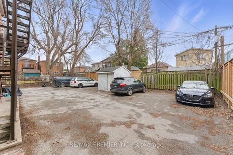 Photo 17 at 9-11 Bracebridge Avenue, Lumsden, Toronto