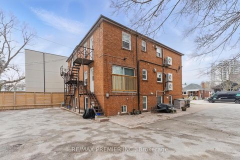 Photo 18 at 9-11 Bracebridge Avenue, Lumsden, Toronto