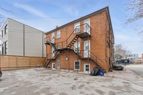 Photo 19 at 9-11 Bracebridge Avenue, Lumsden, Toronto