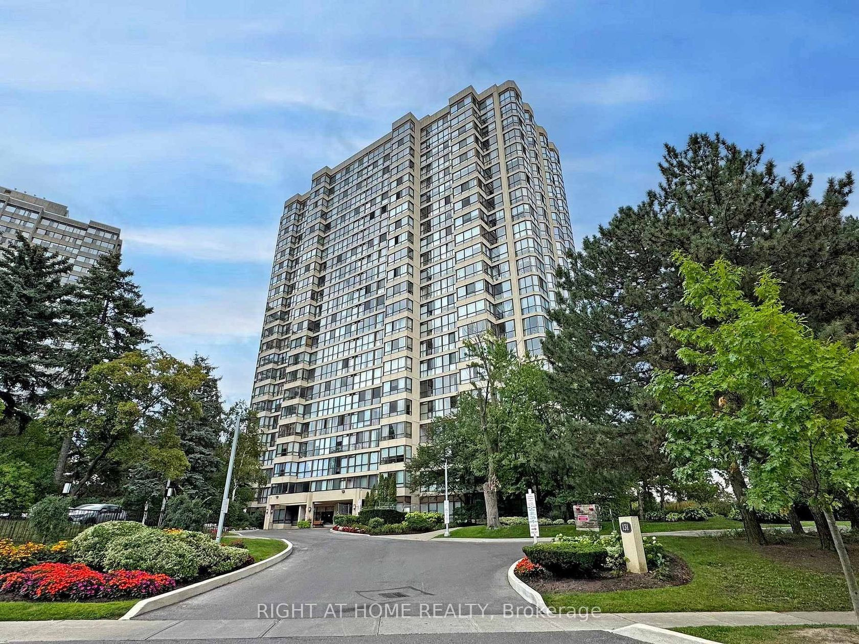 908 - 131 Torresdale Avenue, Branson, Toronto 