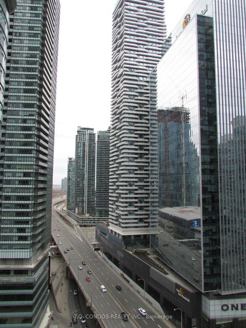 Photo 21 at 1901 - 12 York Street, Waterfront Communities C1, Toronto