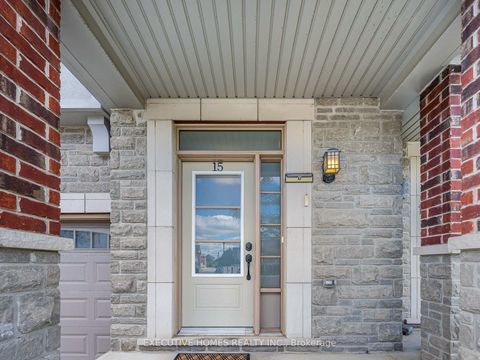 Photo 2 at 15 Lowther Avenue, Oak Ridges, Richmond Hill