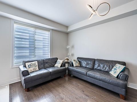 Photo 15 at 15 Lowther Avenue, Oak Ridges, Richmond Hill