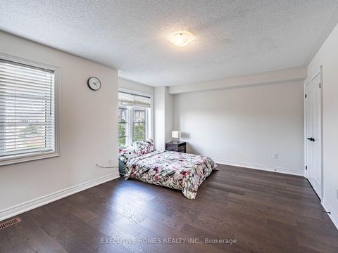 Photo 21 at 15 Lowther Avenue, Oak Ridges, Richmond Hill