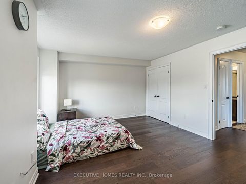 Photo 22 at 15 Lowther Avenue, Oak Ridges, Richmond Hill