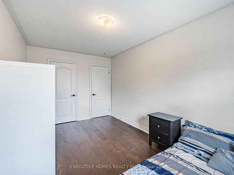 Photo 27 at 15 Lowther Avenue, Oak Ridges, Richmond Hill