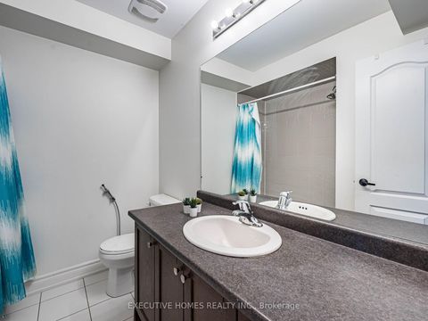 Photo 31 at 15 Lowther Avenue, Oak Ridges, Richmond Hill