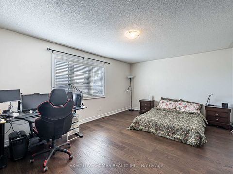 Photo 36 at 15 Lowther Avenue, Oak Ridges, Richmond Hill