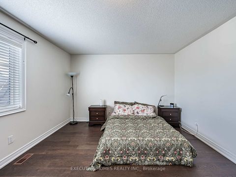 Photo 37 at 15 Lowther Avenue, Oak Ridges, Richmond Hill