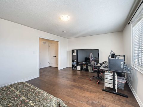 Photo 38 at 15 Lowther Avenue, Oak Ridges, Richmond Hill