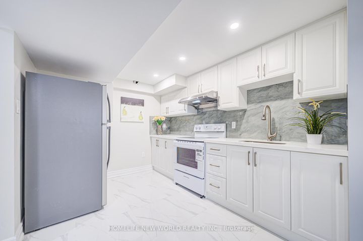 Photo 34 at 29 Puma Drive, L'Amoreaux, Toronto