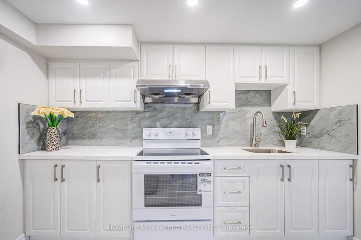 Photo 35 at 29 Puma Drive, L'Amoreaux, Toronto