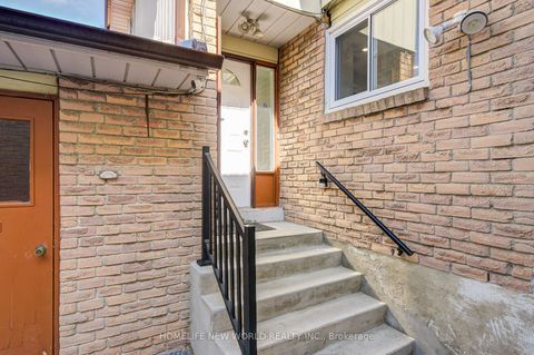 Photo 2 at 29 Puma Drive, L'Amoreaux, Toronto
