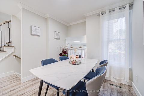 Photo 11 at 29 Puma Drive, L'Amoreaux, Toronto