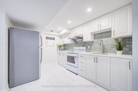 Photo 34 at 29 Puma Drive, L'Amoreaux, Toronto