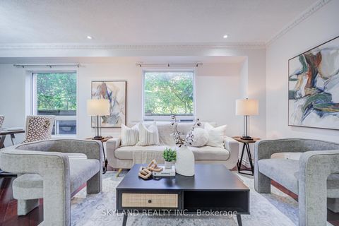 Photo 6 at 78 Monteith Crescent, Maple, Vaughan