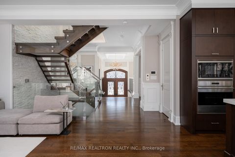 Photo 1 at 86 Hillcrest Avenue, Willowdale East, Toronto
