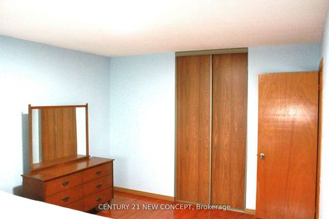 Photo 5 at 25 Quaker Ridge Road, Glen Shields, Vaughan