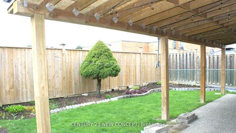 Photo 13 at 25 Quaker Ridge Road, Glen Shields, Vaughan