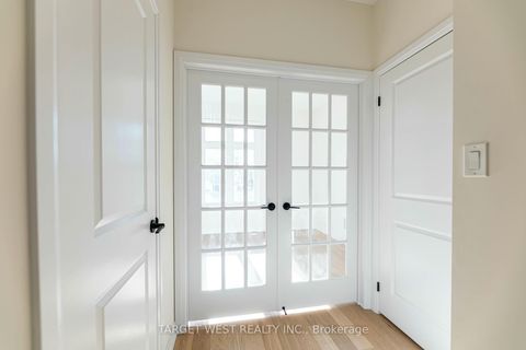 Photo 6 at 23 Archambault Way, Vellore Village, Vaughan