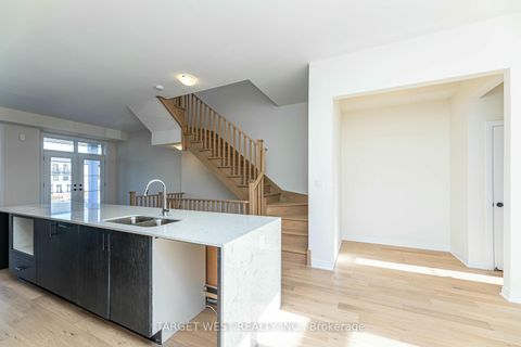 Photo 17 at 23 Archambault Way, Vellore Village, Vaughan
