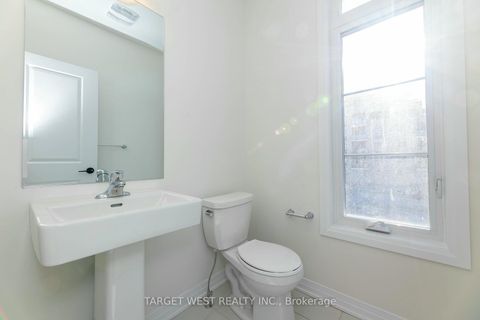 Photo 20 at 23 Archambault Way, Vellore Village, Vaughan