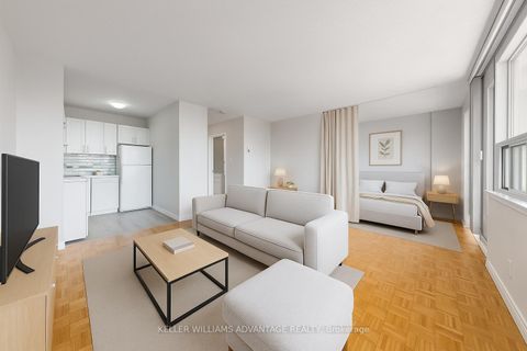 Photo 9 at 810 - 40 Homewood Avenue, South St. James Town, Toronto