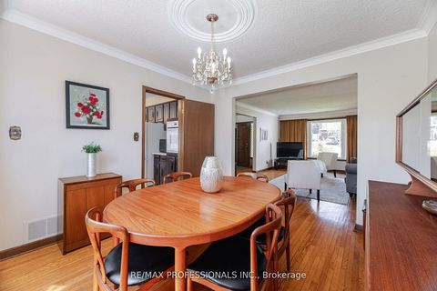 Photo 8 at 9 Wingrove Hill, City Centre West, Toronto