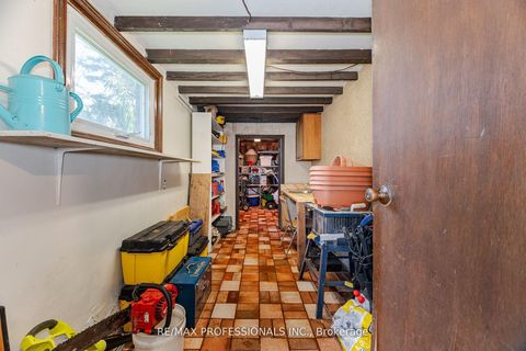 Photo 33 at 9 Wingrove Hill, City Centre West, Toronto