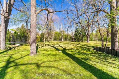 Photo 40 at 9 Wingrove Hill, City Centre West, Toronto