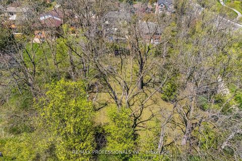 Photo 44 at 9 Wingrove Hill, City Centre West, Toronto