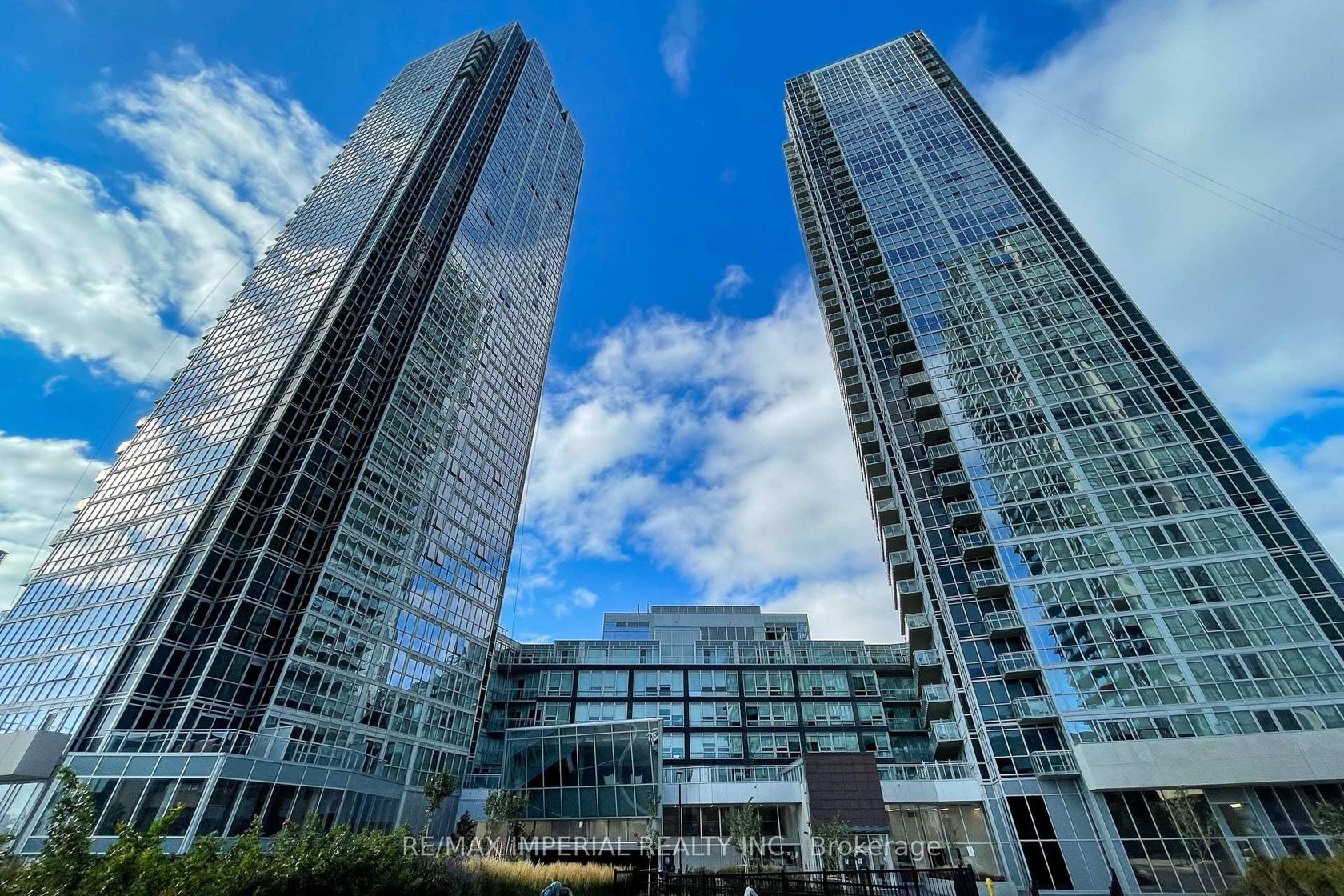 701 - 2916 Highway 7, Concord, Vaughan 