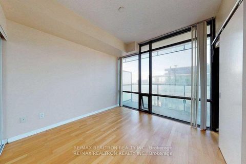 Photo 4 at 3809 - 38 Grenville Street, Bay Street Corridor, Toronto