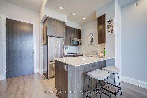 Photo 13 at Ph02 - 18 Graydon Hall Drive, Donalda, Toronto