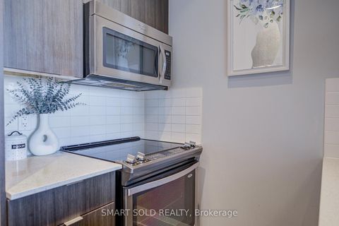 Photo 18 at Ph02 - 18 Graydon Hall Drive, Donalda, Toronto