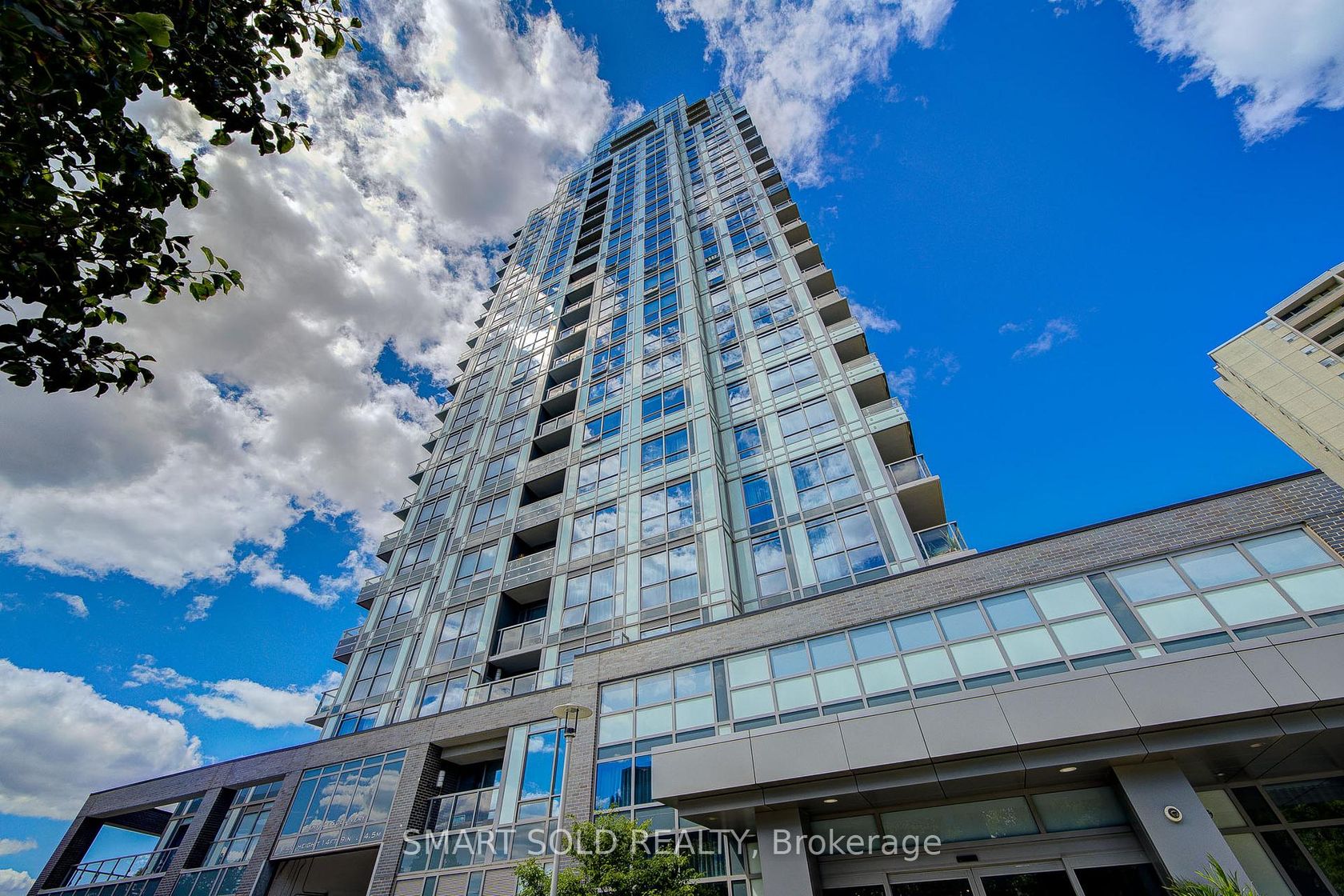 Ph02 - 18 Graydon Hall Drive, Donalda, Toronto 