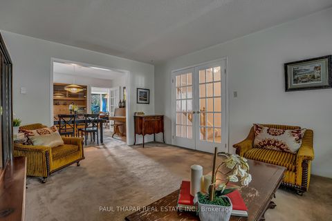 Photo 7 at 17 Dolan Gate, Don Valley Village, Toronto