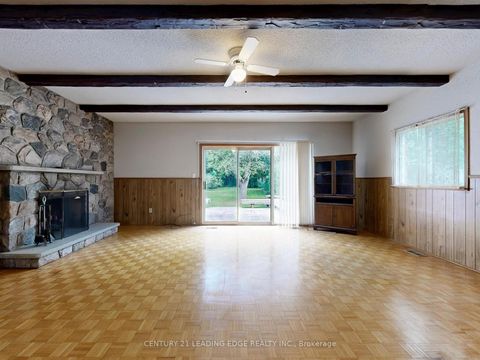 Photo 16 at 1 Faulkland Road, Birchmount, Toronto