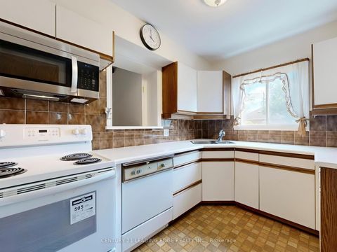 Photo 23 at 1 Faulkland Road, Birchmount, Toronto