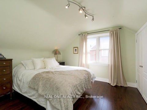 Photo 11 at 34 Vassar Drive, Rosethorn, Toronto