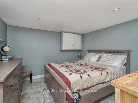 Photo 14 at 34 Vassar Drive, Rosethorn, Toronto