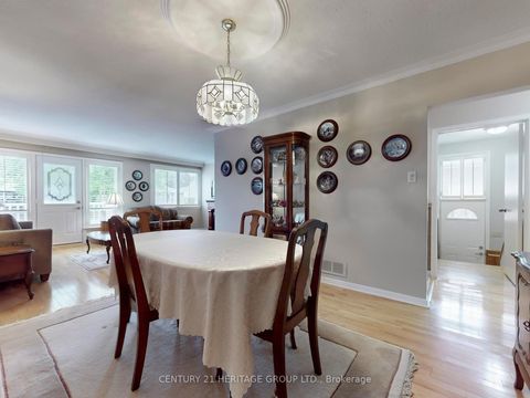 Photo 5 at 45 Reiber Crescent, Steeles, Toronto
