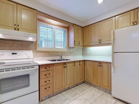 Photo 6 at 45 Reiber Crescent, Steeles, Toronto